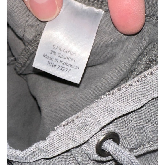 Sonoma Goods For Life Gray Paperbag Waist Capri Pants - Picture 4 of 4